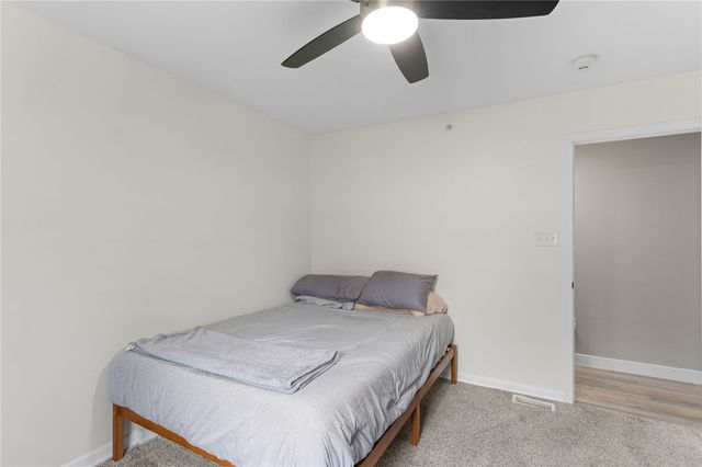 1141 Arrowhead Dr, South Strabane, PA 15301