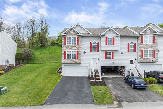 1141 Arrowhead Dr, South Strabane, PA 15301