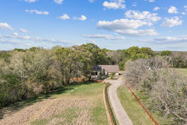 3633 Fm 3133, Van Alstyne, TX 75495