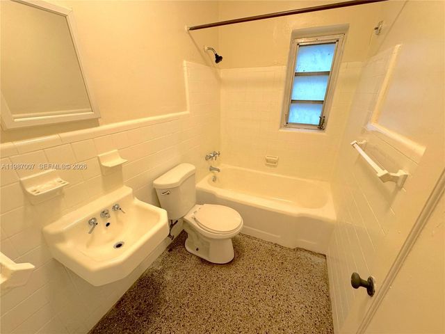 501 SE 12th Ct 1-2, Fort Lauderdale, FL 33316