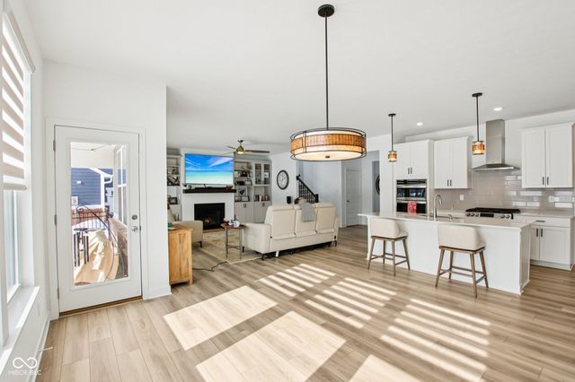 325 Middleton Circle, Westfield, IN 46074