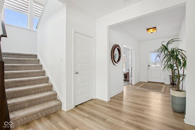 325 Middleton Circle, Westfield, IN 46074