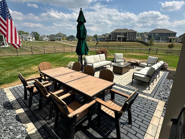 325 Middleton Circle, Westfield, IN 46074