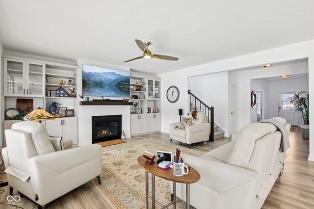 325 Middleton Circle, Westfield, IN 46074