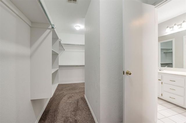 720 E Elder Lane, Mustang, OK 73064