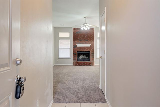 720 E Elder Lane, Mustang, OK 73064