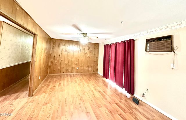 827 Murphy Dr Road, Sevierville, TN 37862