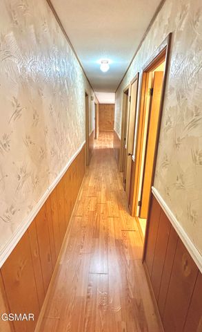 827 Murphy Dr Road, Sevierville, TN 37862