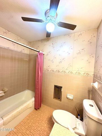 827 Murphy Dr Road, Sevierville, TN 37862