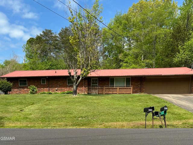 827 Murphy Dr Road, Sevierville, TN 37862