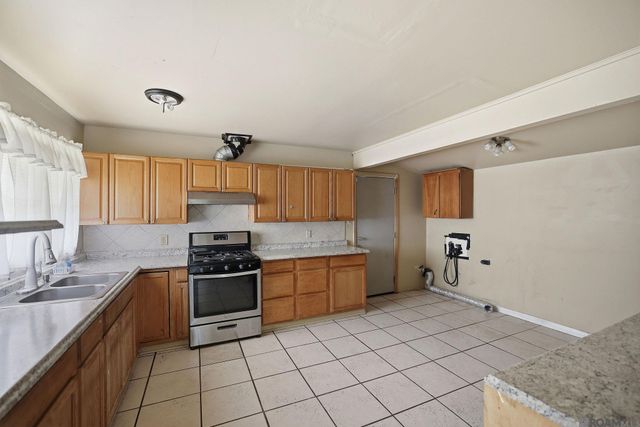 2855 Elgin St, Baton Rouge, LA 70805