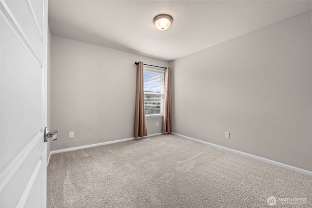 32898 Pine Avenue SE, Black Diamond, WA 98010