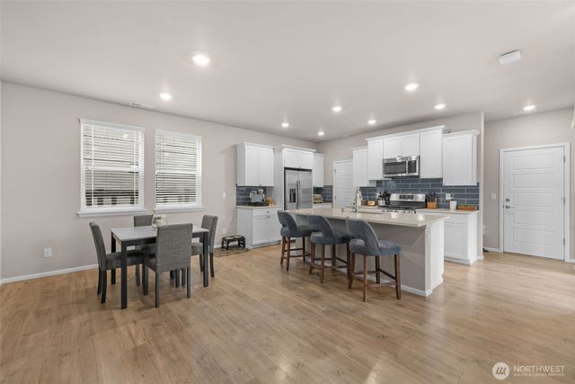 32898 Pine Avenue SE, Black Diamond, WA 98010