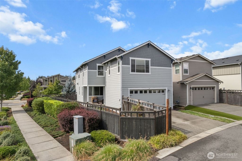 32898 Pine Avenue SE, Black Diamond, WA 98010