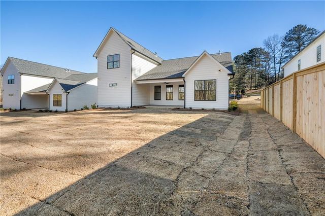 502 Level Creek Road, Sugar Hill, GA 30518