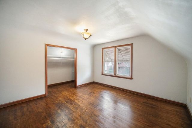 7230 Mclaughlin Avenue, Hammond, IN 46324