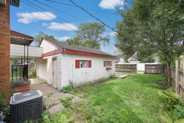 7230 Mclaughlin Avenue, Hammond, IN 46324