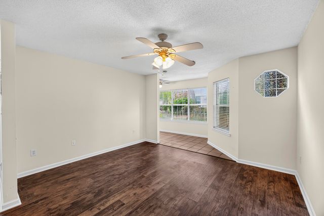 188 Midland Parkway 202, Summerville, SC 29485