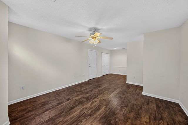 188 Midland Parkway 202, Summerville, SC 29485