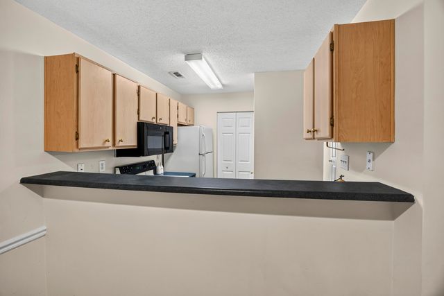188 Midland Parkway 202, Summerville, SC 29485