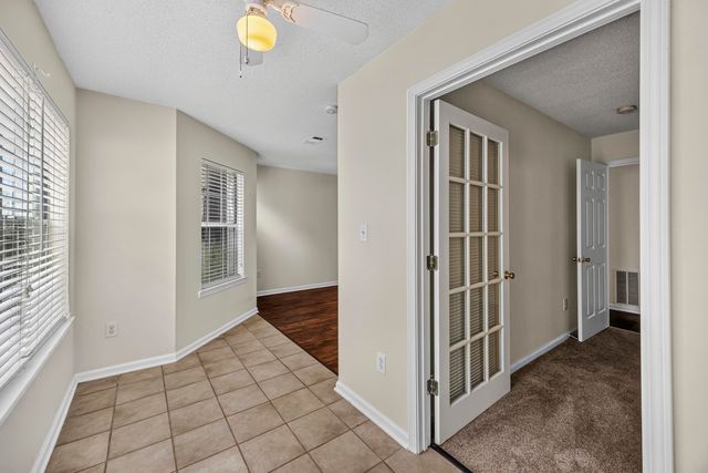 188 Midland Parkway 202, Summerville, SC 29485