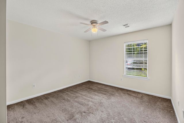 188 Midland Parkway 202, Summerville, SC 29485