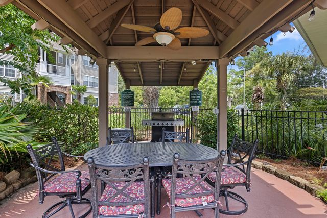 188 Midland Parkway 202, Summerville, SC 29485