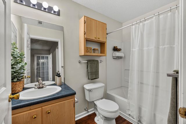188 Midland Parkway 202, Summerville, SC 29485