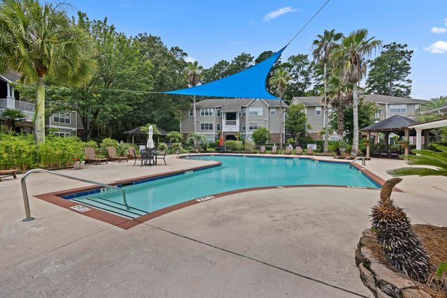 188 Midland Parkway 202, Summerville, SC 29485