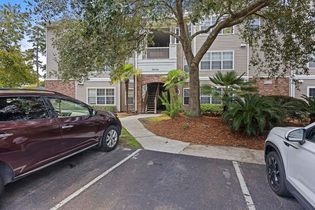 188 Midland Parkway 202, Summerville, SC 29485
