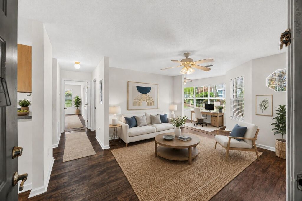 188 Midland Parkway 202, Summerville, SC 29485