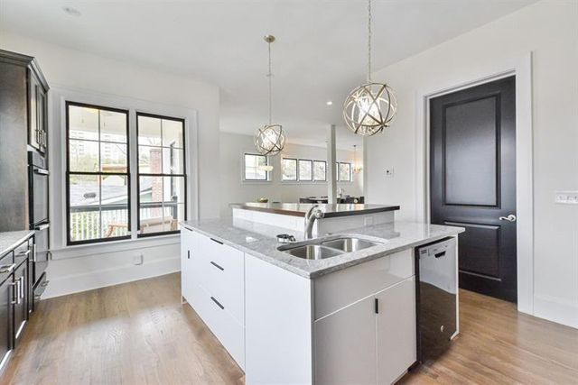 1227 Atlantic Drive NW, Atlanta, GA 30318