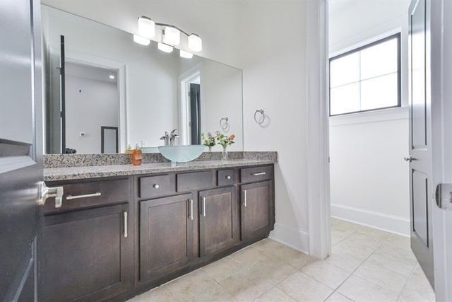 1227 Atlantic Drive NW, Atlanta, GA 30318