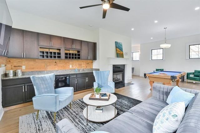 1227 Atlantic Drive NW, Atlanta, GA 30318