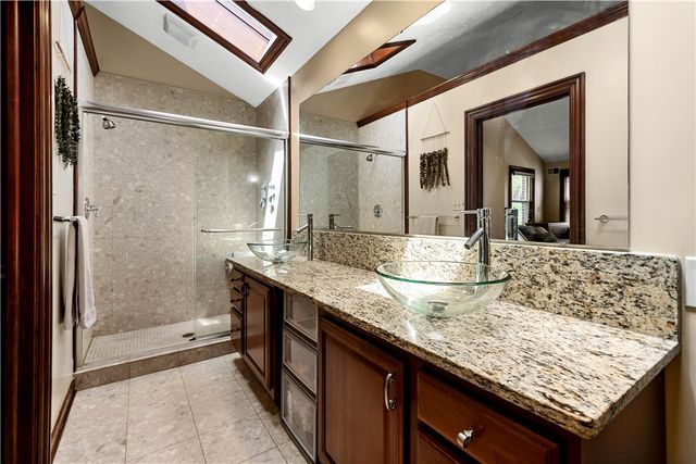 1122 Hillsview Ter, Green Tree, PA 15220