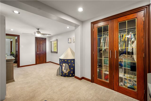 1122 Hillsview Ter, Green Tree, PA 15220