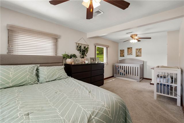 1122 Hillsview Ter, Green Tree, PA 15220