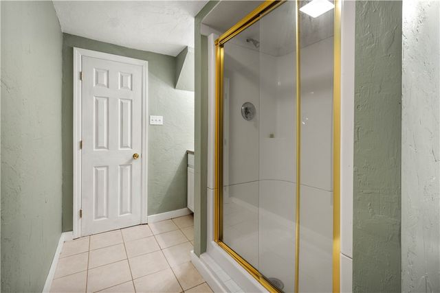 1122 Hillsview Ter, Green Tree, PA 15220
