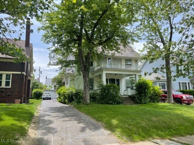 3326 Beechwood Avenue, Cleveland Heights, OH 44118