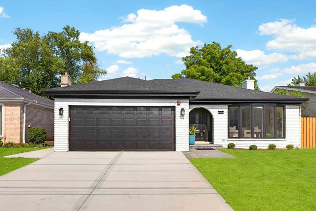 1013 N Delphia Avenue, Park Ridge, IL 60068