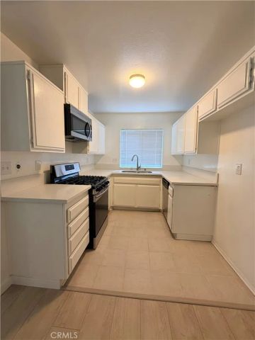 8520 Century Blvd Unit A, Paramount, CA 90723