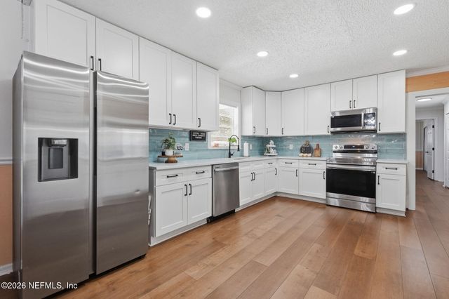 5684 MAVERICK Road, Middleburg, FL 32068