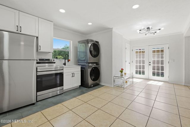 5684 MAVERICK Road, Middleburg, FL 32068