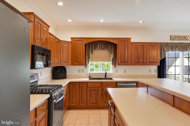1007 JENKINS GRV, Enola, PA 17025