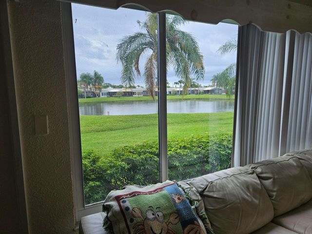 18999 Stewart Circle 8, Boca Raton, FL 33496