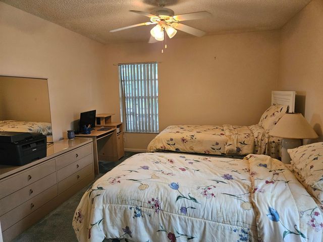 18999 Stewart Circle 8, Boca Raton, FL 33496