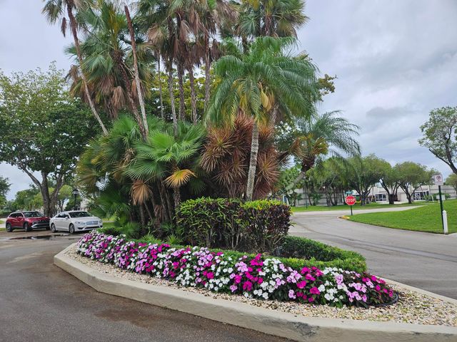 18999 Stewart Circle 8, Boca Raton, FL 33496