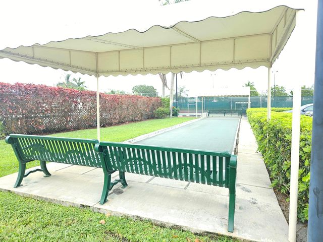 18999 Stewart Circle 8, Boca Raton, FL 33496