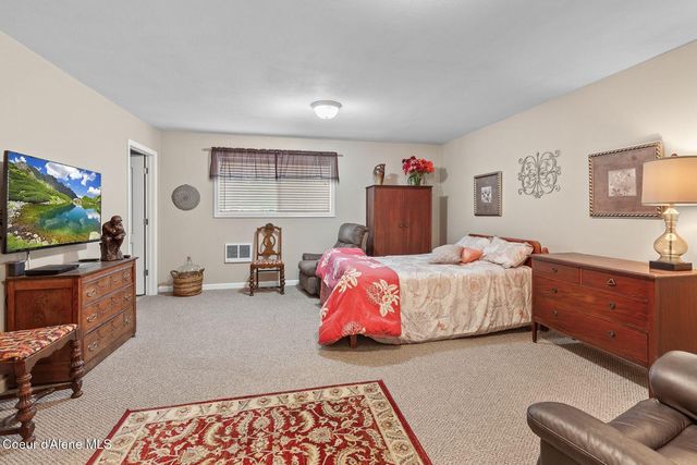 19652 N Silver Ln, Rathdrum, ID 83858