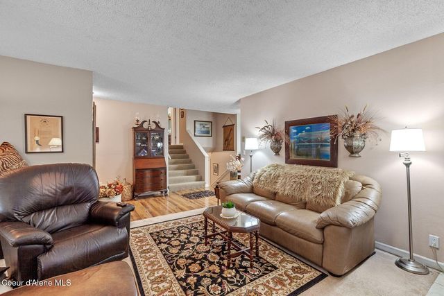 19652 N Silver Ln, Rathdrum, ID 83858